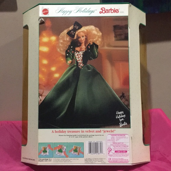 Happy Holidays Barbie: 1991 - Picture 8 of 13
